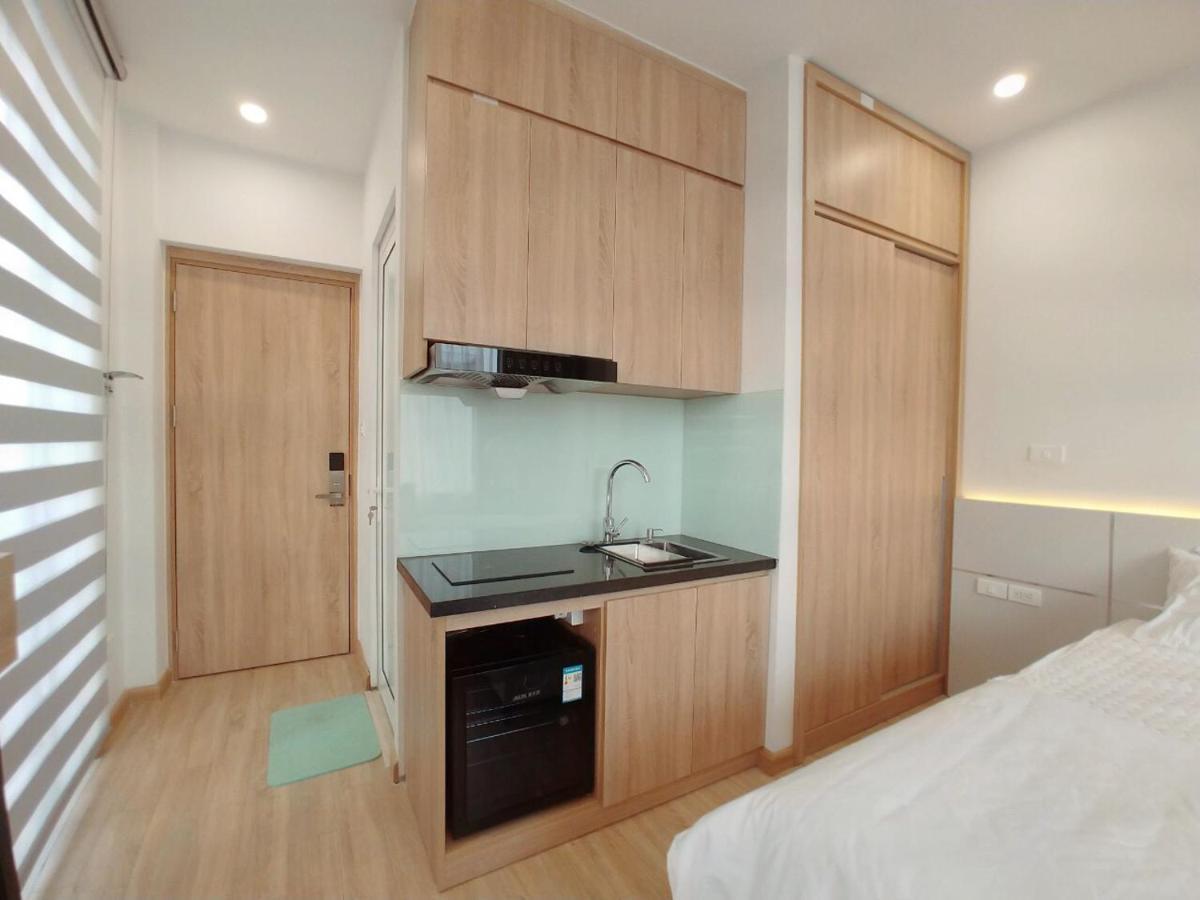Lyn House - Service Apartment Hoang Quoc Viet Hanoi Exteriör bild