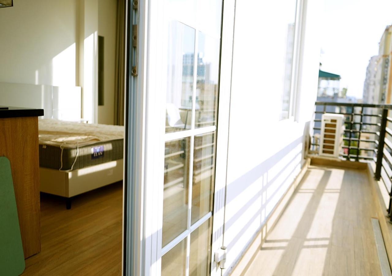 Lyn House - Service Apartment Hoang Quoc Viet Hanoi Exteriör bild